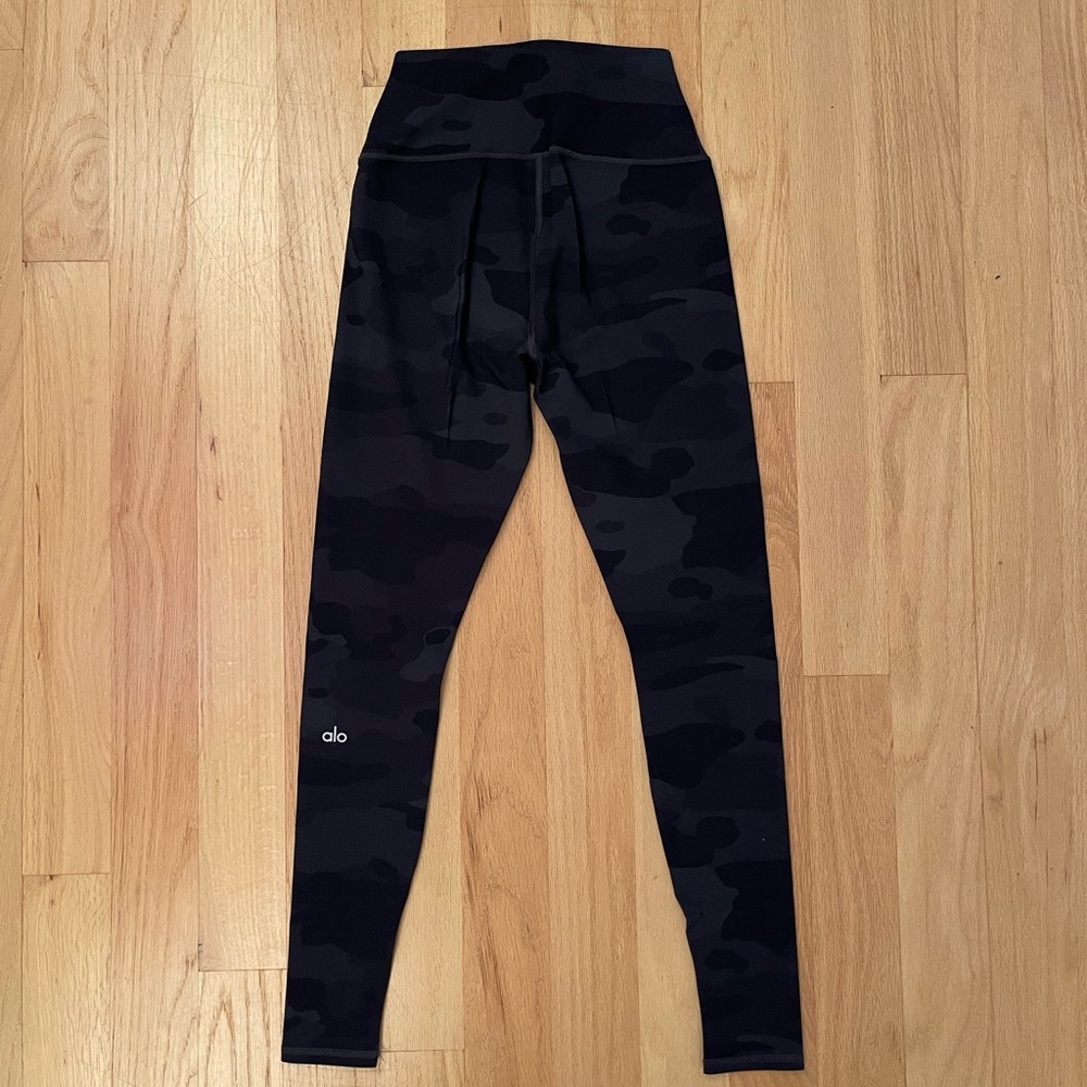 Camo Alo Leggings